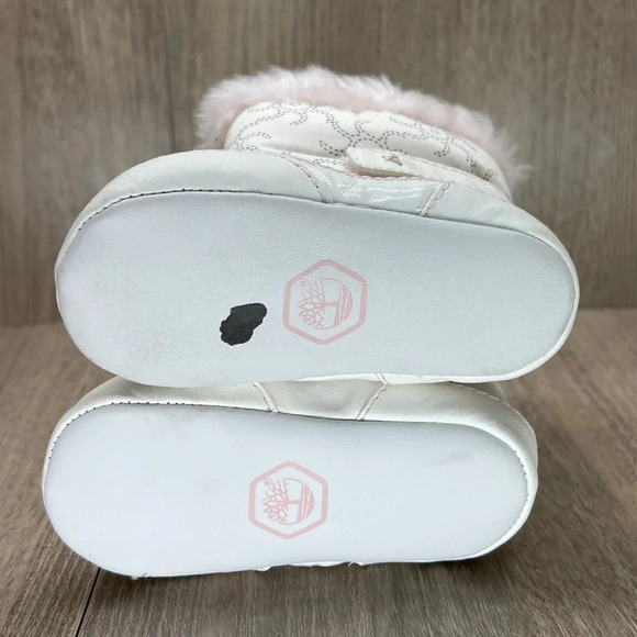 Timberland Crib Booties Infant Girls 3 Shearling Embroidered Leather White Pink - Picture 9 of 10